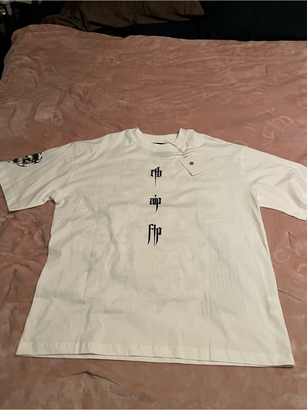 Darc Sport White Short‑Sleeve Tee with Vertical Gothic Script